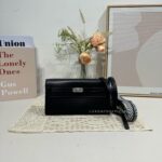 Brand new Kelly to go